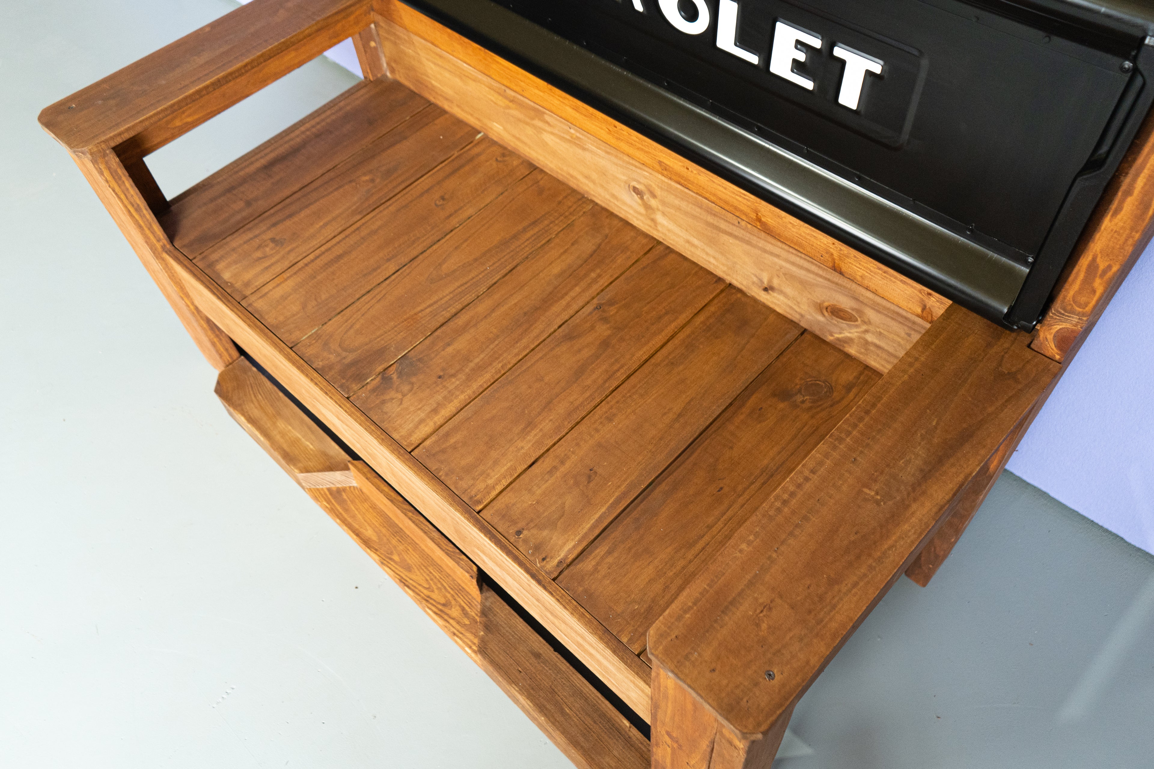 Chevrolet Tailgate Bench