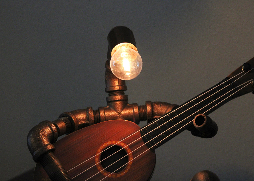 Guitar Player lamp (sitting)