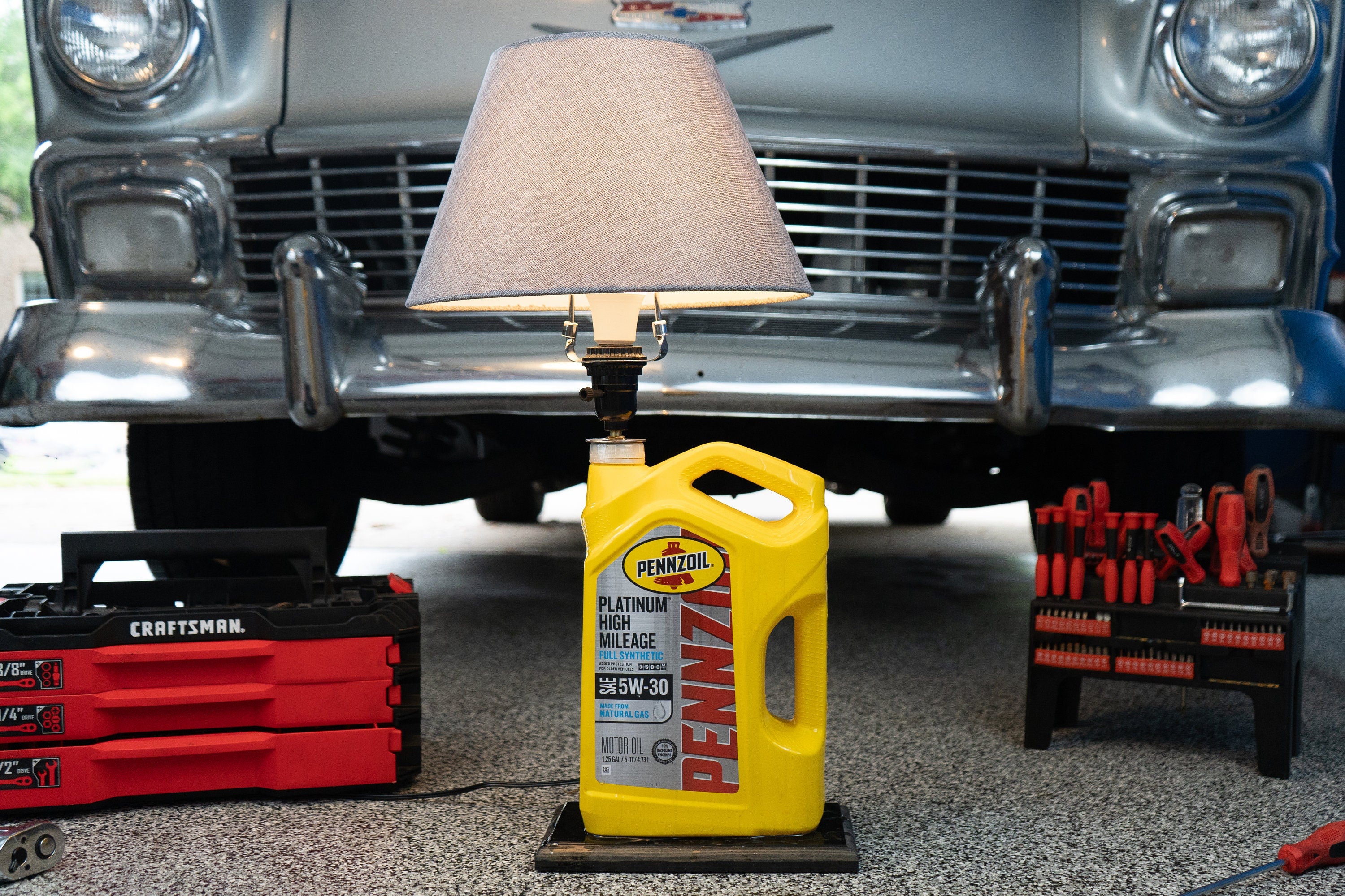 Motor Oil Lamp - Car parts Light / Car Shop office / Automotive Lamp