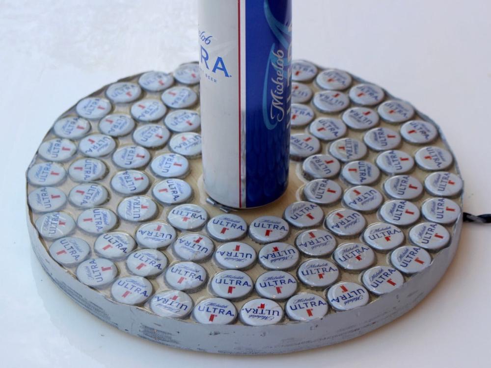 Michelob Ultra Lamp / Unique Beer Decor / Beer Lamp / Beer Can Decor / Beer Cap Decor / Michelob Ultra / Michelob Ultra Lamp / Beer Bottle Lamp / Beer Bottle Decor / Unique Beer Decor / Beer Can Art / Beer Table Lamp / Unique Beer Can / Beer Industrial / Beer Room Light